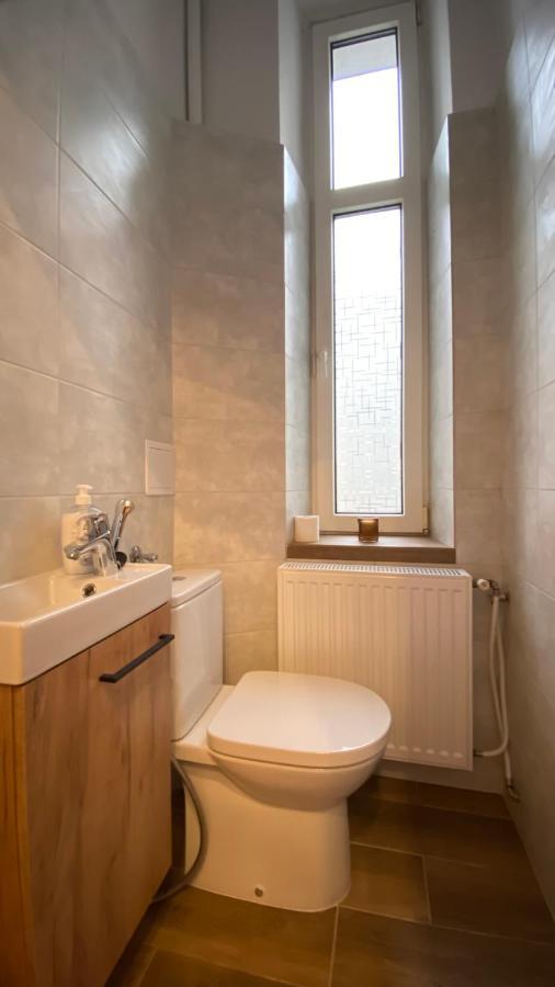 Lublinbnb - Exclusive Family Apartment ------ In The Heart Of Lublin -------------------------------- Bedroom & Living Room & Kitchen Luaran gambar