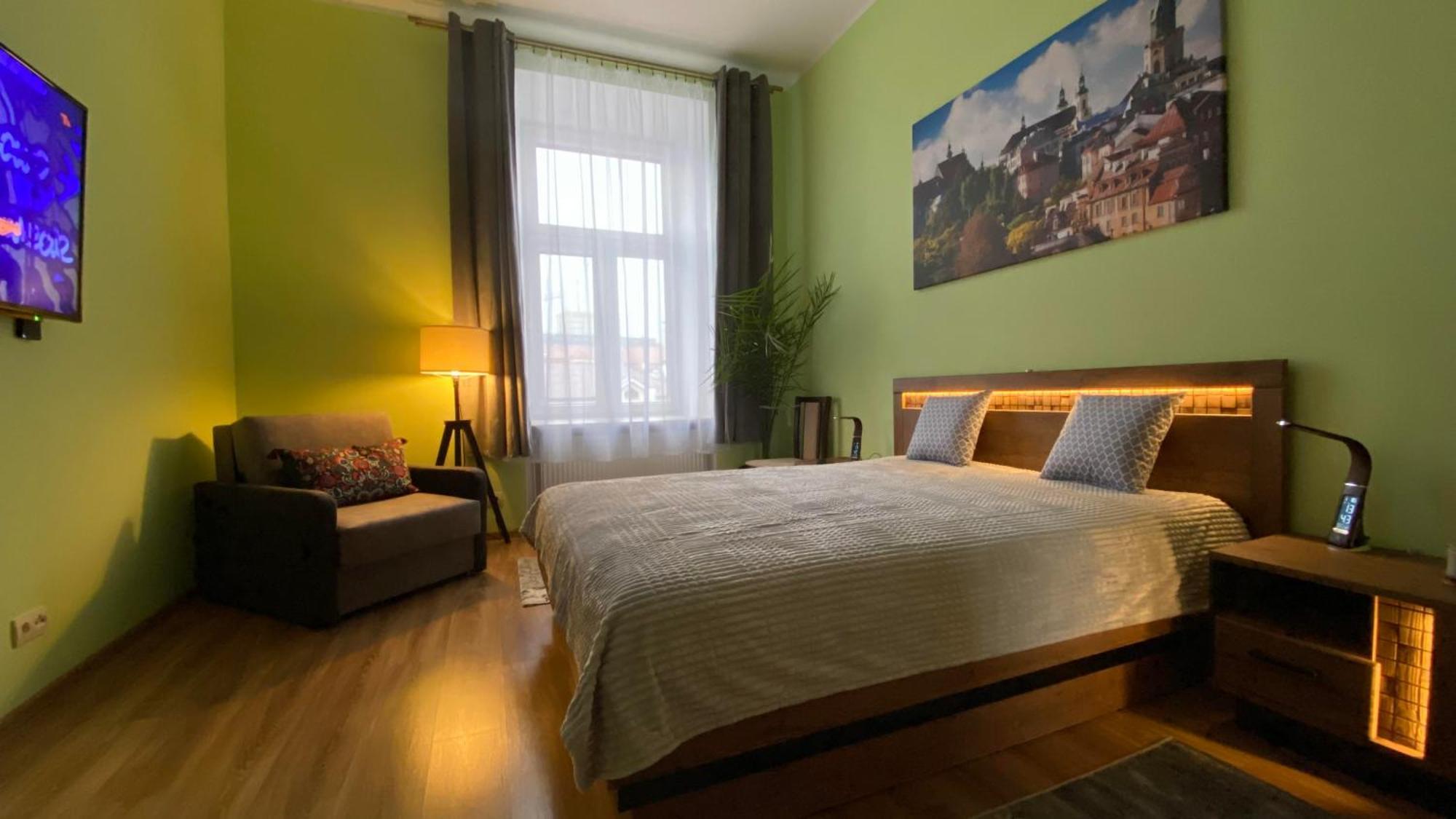 Lublinbnb - Exclusive Family Apartment ------ In The Heart Of Lublin -------------------------------- Bedroom & Living Room & Kitchen Luaran gambar